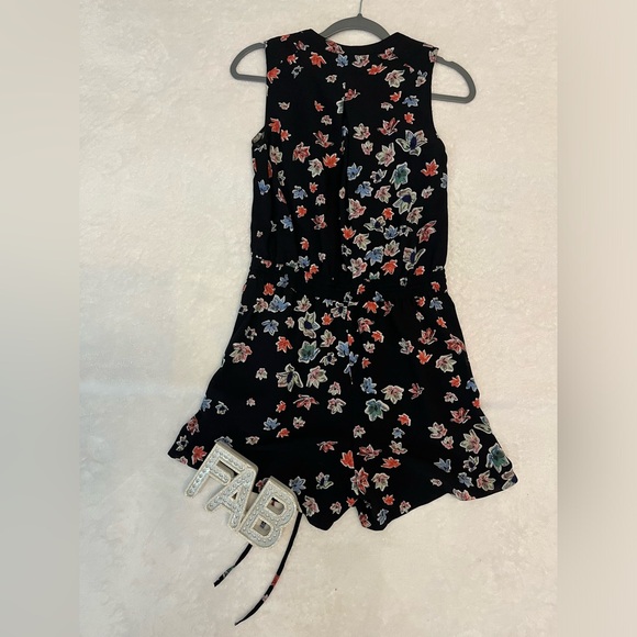 Rompers - Picture 2 of 9